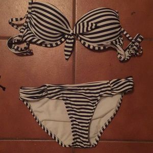 A matching bait suit set